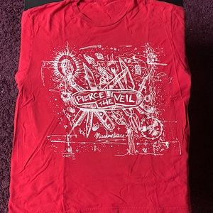 Pierce The Veil T-Shirt Large Red